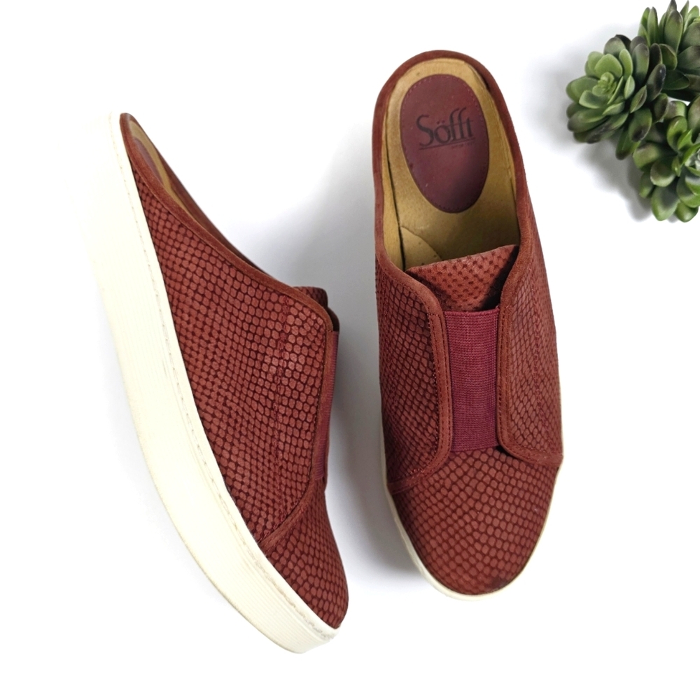 Sofft Beekon Slip On Leather Sneakers Size 10 Rustic Red